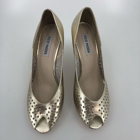 Steve Madden Gold Perforated Cork Wedge Sandals - Picture 3 of 11